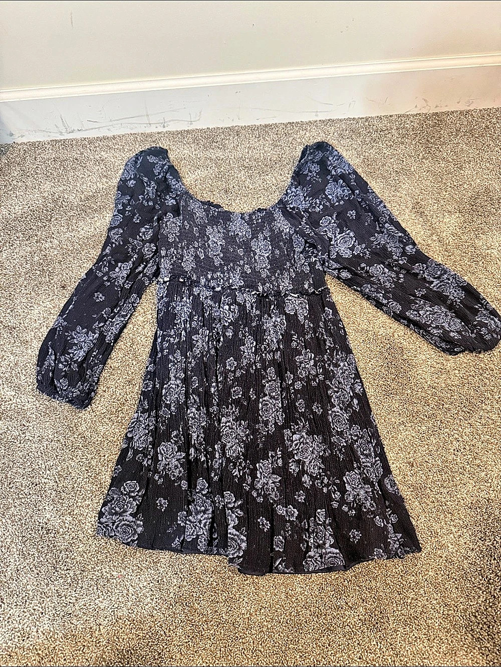 Floral Long Sleeve Mini Dress in blue Like New